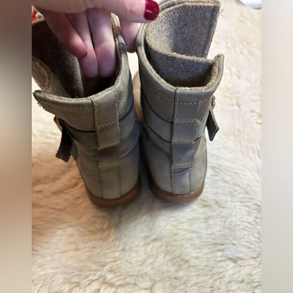 Chaco Sandstone Suede Boots size 7 - Picture 6 of 8